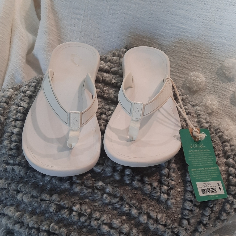 OluKai Womens Sandals